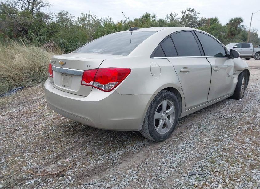 Photo 4 of 2016 Chevrolet Cruze LIMITED 1LT AUTO (VIN 1G1PE5SB3G7197106)