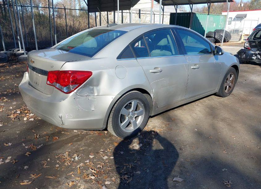 Photo 4 of 2016 Chevrolet Cruze LIMITED 1LT AUTO (VIN 1G1PE5SB3G7211991)