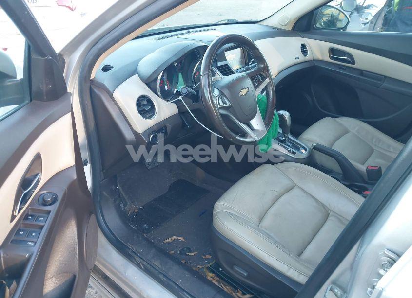 Photo 5 of 2013 Chevrolet Cruze 2LT AUTO (VIN 1G1PE5SB4D7123964)