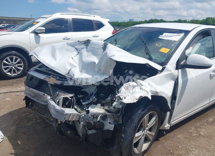 Photo 6 of 2013 Chevrolet Cruze 2LT AUTO (VIN 1G1PE5SB4D7149934)