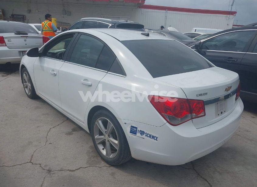 Photo 3 of 2013 Chevrolet Cruze 2LT AUTO (VIN 1G1PE5SB4D7150551)