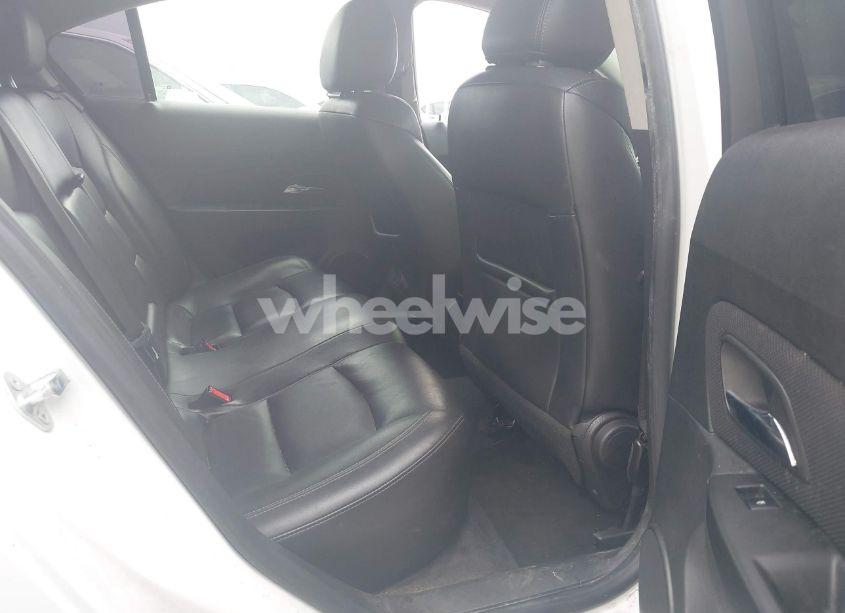 Photo 8 of 2013 Chevrolet Cruze 2LT AUTO (VIN 1G1PE5SB4D7150551)