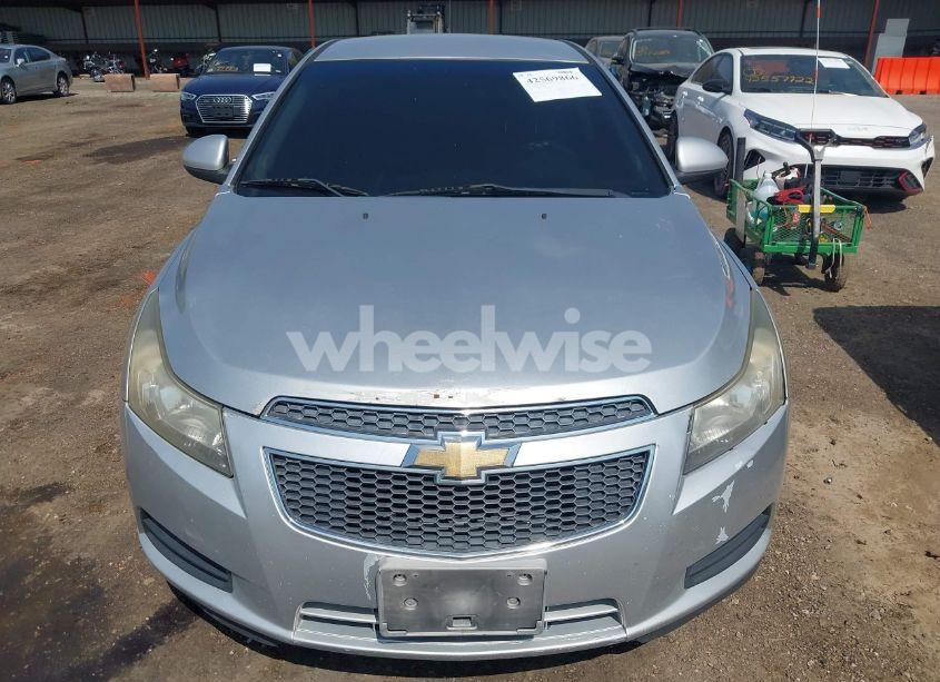 Photo 6 of 2013 Chevrolet Cruze 2LT AUTO (VIN 1G1PE5SB4D7159105)