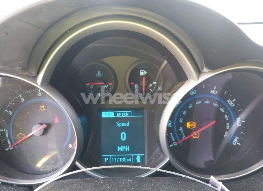 Photo 7 of 2013 Chevrolet Cruze 2LT AUTO (VIN 1G1PE5SB4D7159105)