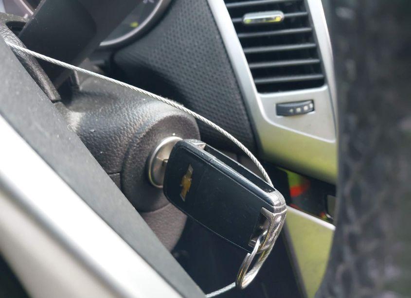 Photo 11 of 2014 Chevrolet Cruze 2LT AUTO (VIN 1G1PE5SB4E7284283)