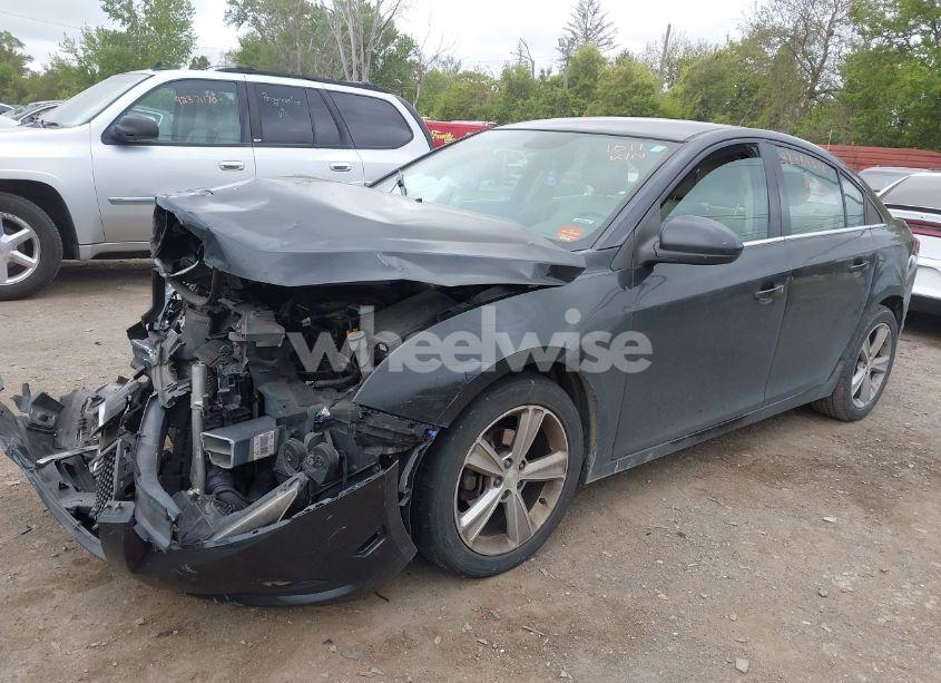 Photo 2 of 2014 Chevrolet Cruze 2LT AUTO (VIN 1G1PE5SB4E7321011)