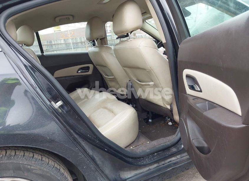 Photo 8 of 2014 Chevrolet Cruze 2LT AUTO (VIN 1G1PE5SB4E7321011)