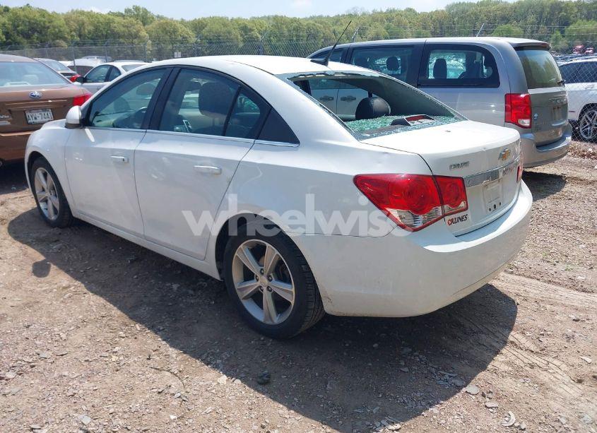 Photo 3 of 2014 Chevrolet Cruze 2LT AUTO (VIN 1G1PE5SB4E7363114)