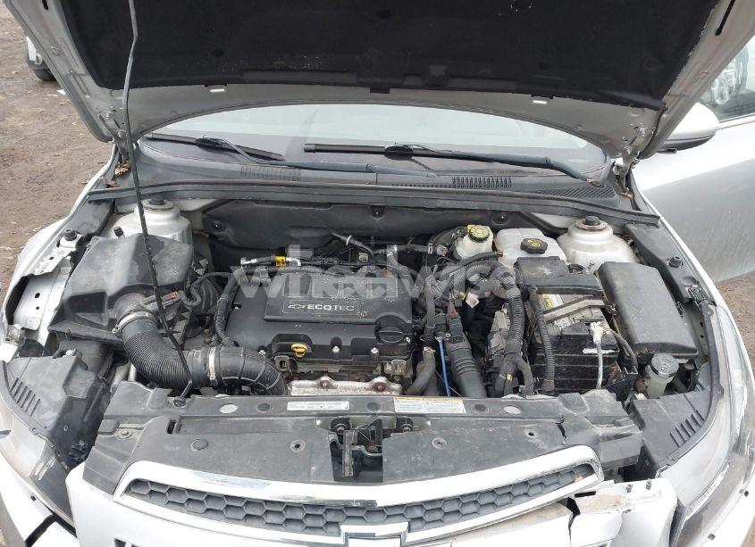 Photo 10 of 2014 Chevrolet Cruze 2LT AUTO (VIN 1G1PE5SB4E7365137)