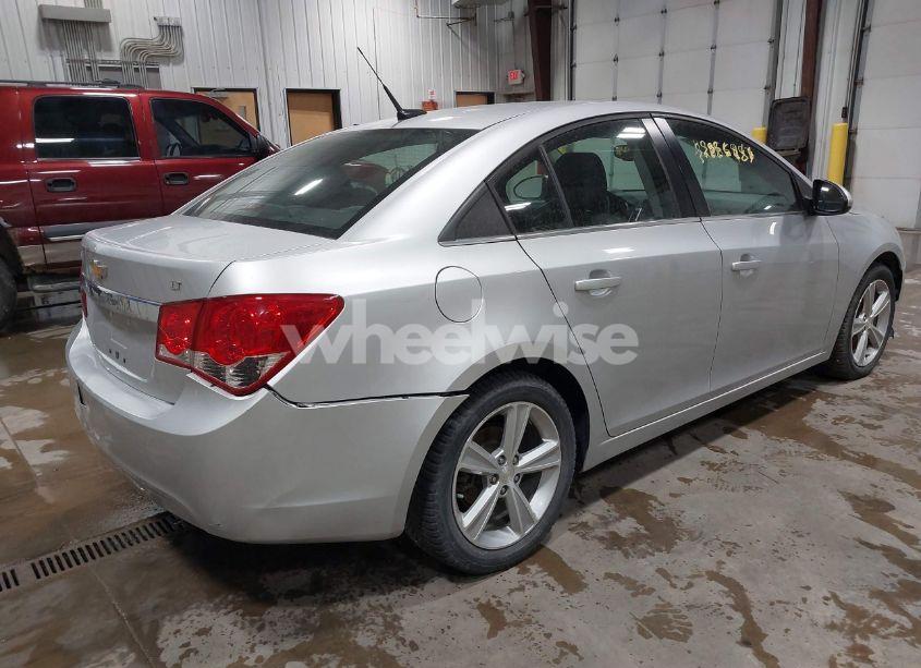 Photo 4 of 2014 Chevrolet Cruze 2LT AUTO (VIN 1G1PE5SB4E7393620)