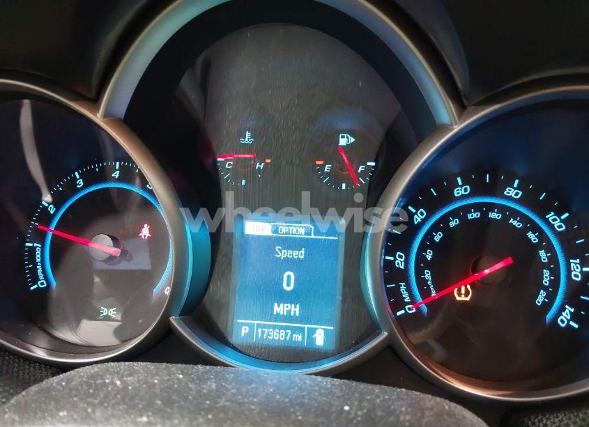 Photo 7 of 2014 Chevrolet Cruze 2LT AUTO (VIN 1G1PE5SB4E7393620)