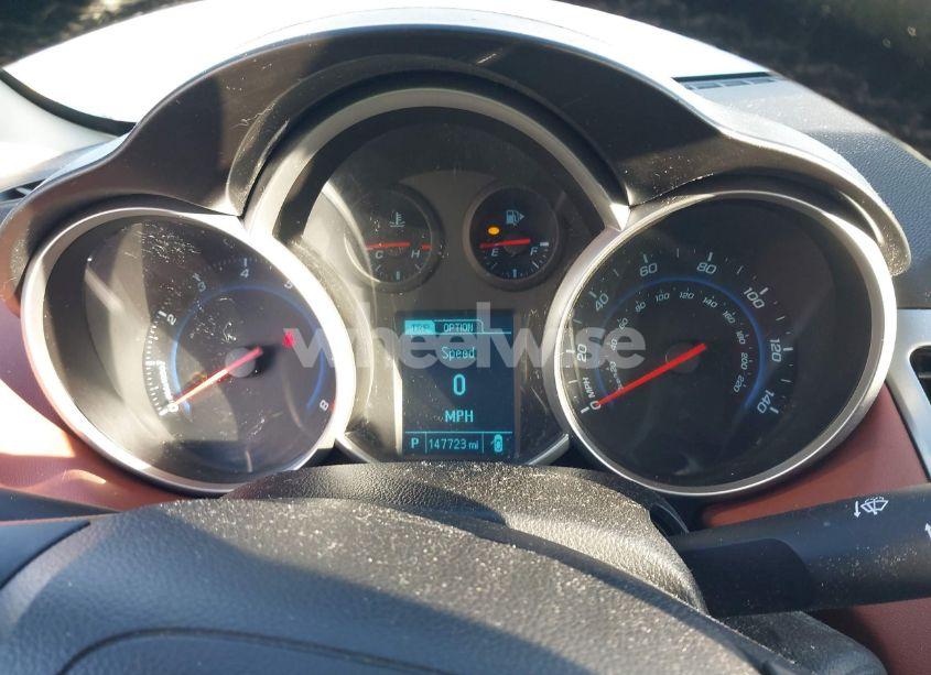 Photo 7 of 2014 Chevrolet Cruze 2LT AUTO (VIN 1G1PE5SB4E7396887)