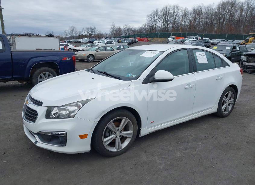 Photo 2 of 2015 Chevrolet Cruze 2LT AUTO (VIN 1G1PE5SB4F7123580)