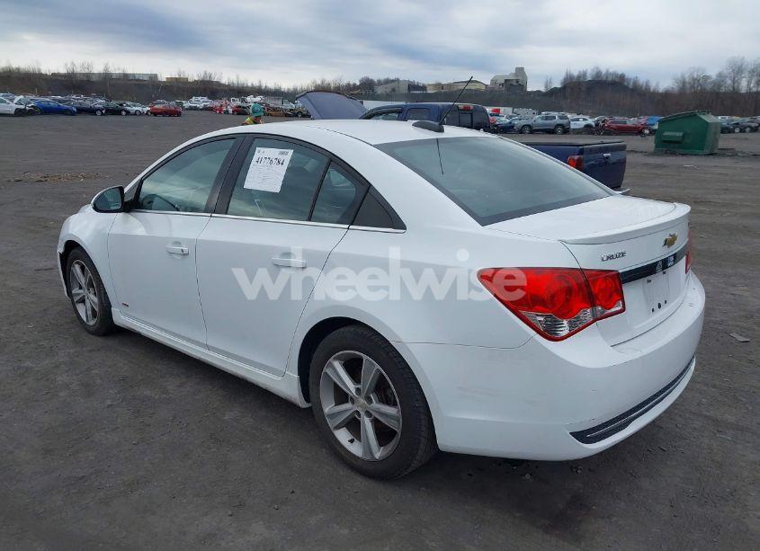 Photo 3 of 2015 Chevrolet Cruze 2LT AUTO (VIN 1G1PE5SB4F7123580)