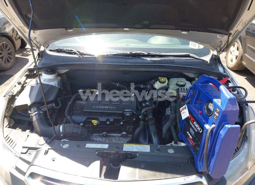 Photo 10 of 2015 Chevrolet Cruze 2LT AUTO (VIN 1G1PE5SB4F7171578)