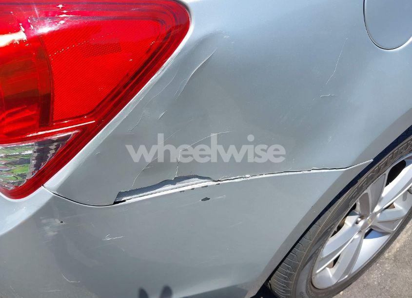 Photo 14 of 2015 Chevrolet Cruze 2LT AUTO (VIN 1G1PE5SB4F7171578)