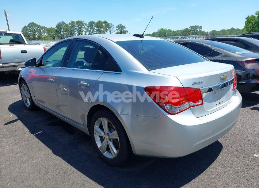 Photo 3 of 2015 Chevrolet Cruze 2LT AUTO (VIN 1G1PE5SB4F7171578)
