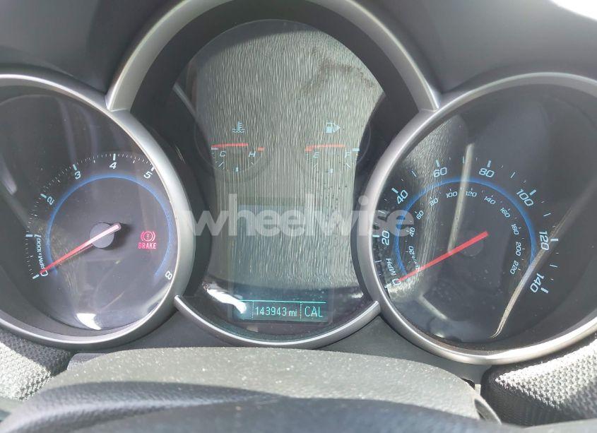 Photo 7 of 2015 Chevrolet Cruze 2LT AUTO (VIN 1G1PE5SB4F7171578)