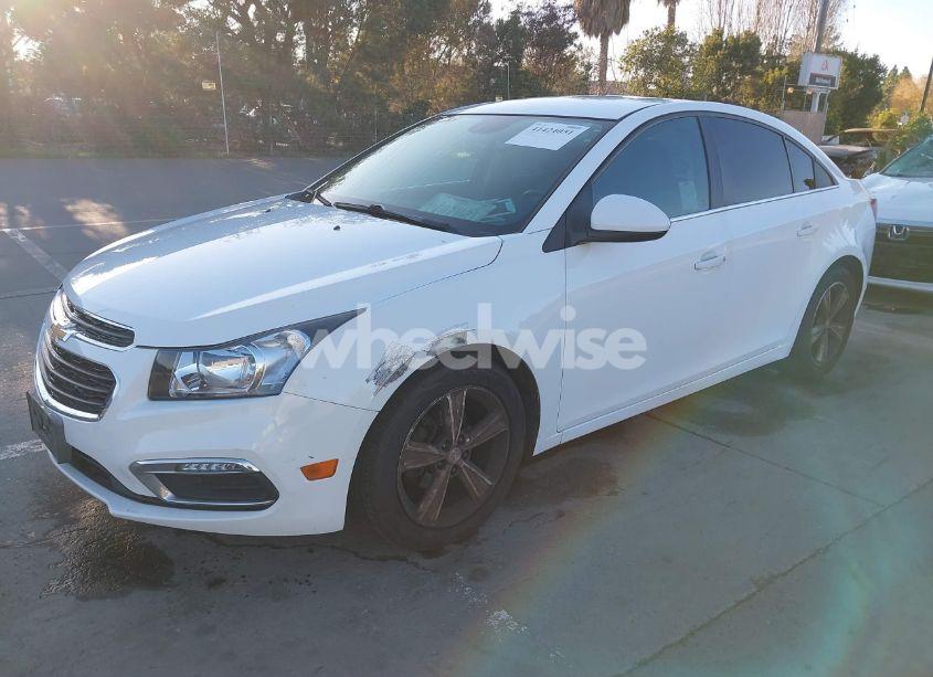 Photo 2 of 2015 Chevrolet Cruze 2LT AUTO (VIN 1G1PE5SB4F7181589)