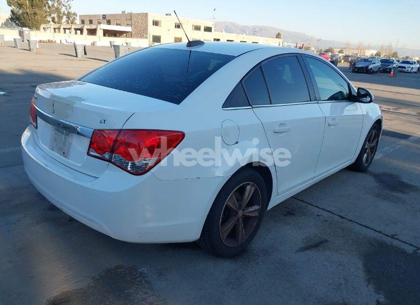 Photo 4 of 2015 Chevrolet Cruze 2LT AUTO (VIN 1G1PE5SB4F7181589)