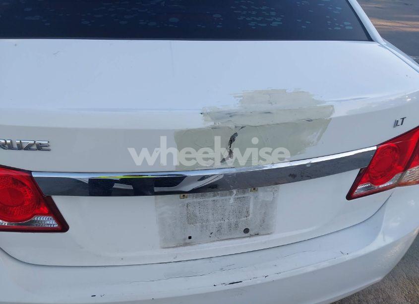 Photo 6 of 2015 Chevrolet Cruze 2LT AUTO (VIN 1G1PE5SB4F7181589)