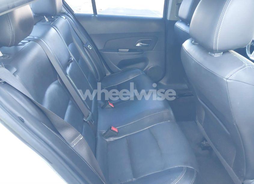 Photo 8 of 2015 Chevrolet Cruze 2LT AUTO (VIN 1G1PE5SB4F7181589)