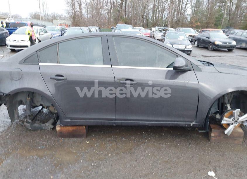 Photo 14 of 2015 Chevrolet Cruze 2LT AUTO (VIN 1G1PE5SB4F7189787)