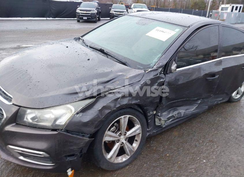 Photo 6 of 2015 Chevrolet Cruze 2LT AUTO (VIN 1G1PE5SB4F7189787)