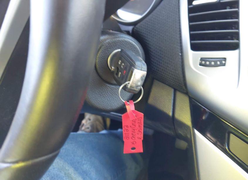 Photo 11 of 2015 Chevrolet Cruze 2LT AUTO (VIN 1G1PE5SB4F7220973)