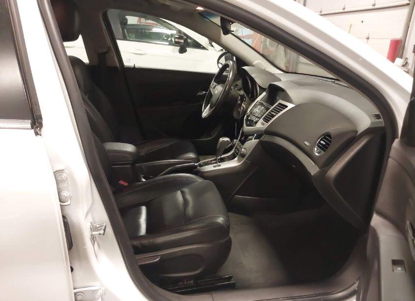 Photo 5 of 2015 Chevrolet Cruze 2LT AUTO (VIN 1G1PE5SB4F7241631)