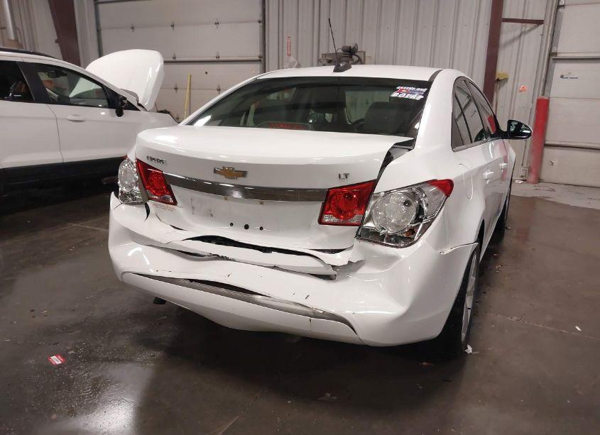 Photo 6 of 2015 Chevrolet Cruze 2LT AUTO (VIN 1G1PE5SB4F7241631)