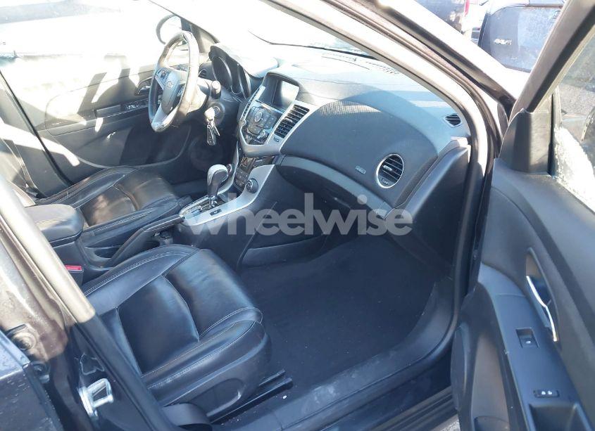 Photo 5 of 2015 Chevrolet Cruze 2LT AUTO (VIN 1G1PE5SB4F7276508)