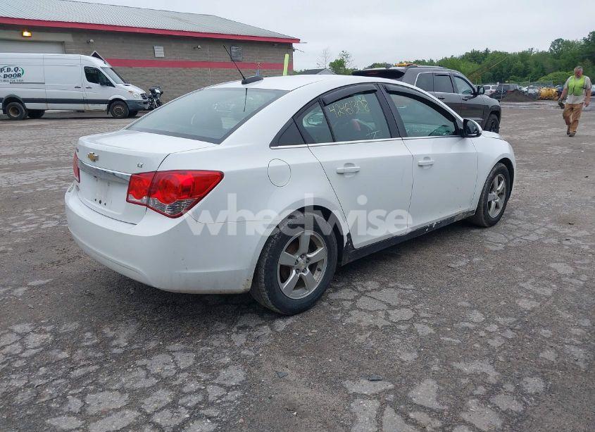 Photo 4 of 2016 Chevrolet Cruze LIMITED 1LT AUTO (VIN 1G1PE5SB4G7121135)