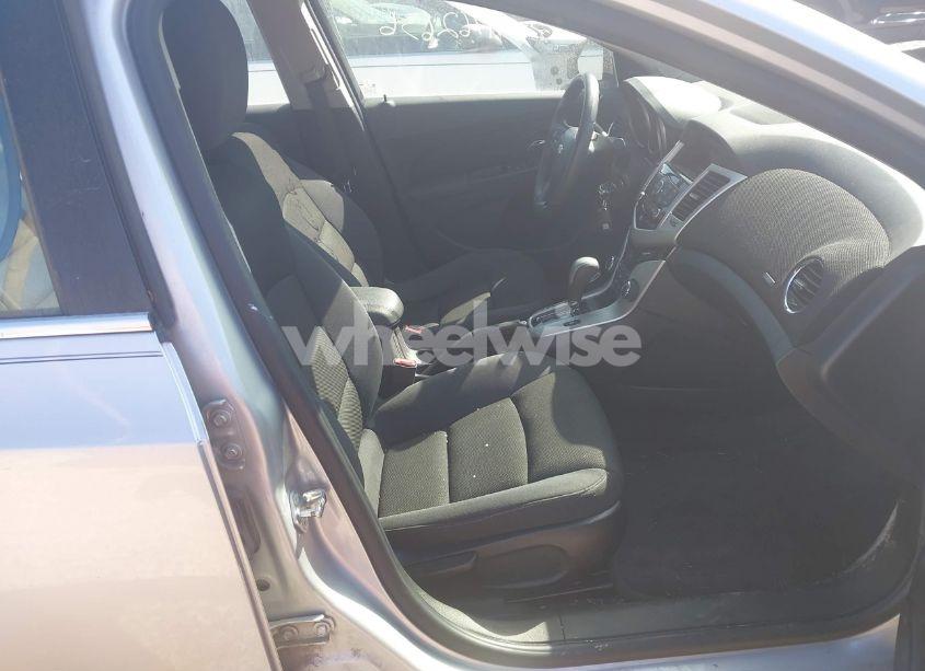 Photo 5 of 2016 Chevrolet Cruze LIMITED 1LT AUTO (VIN 1G1PE5SB4G7171520)