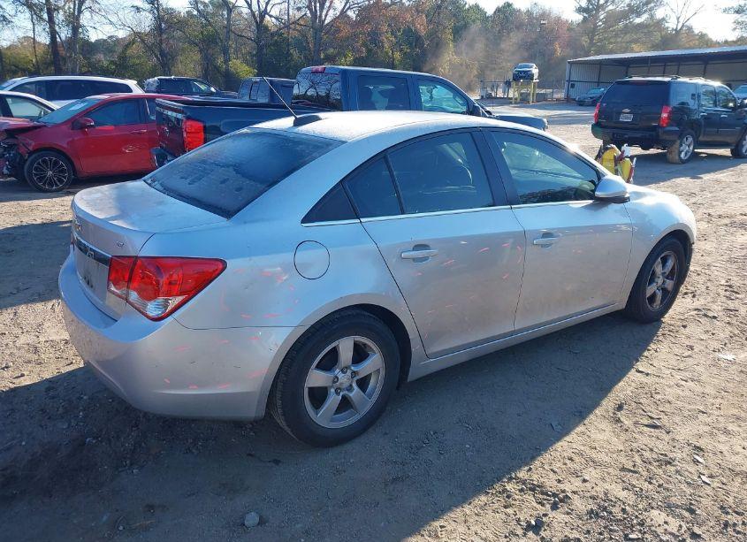 Photo 4 of 2016 Chevrolet Cruze LIMITED 1LT AUTO (VIN 1G1PE5SB4G7177978)