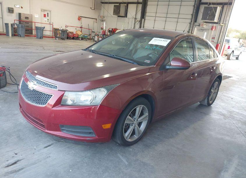 Photo 2 of 2013 Chevrolet Cruze 2LT AUTO (VIN 1G1PE5SB5D7137128)