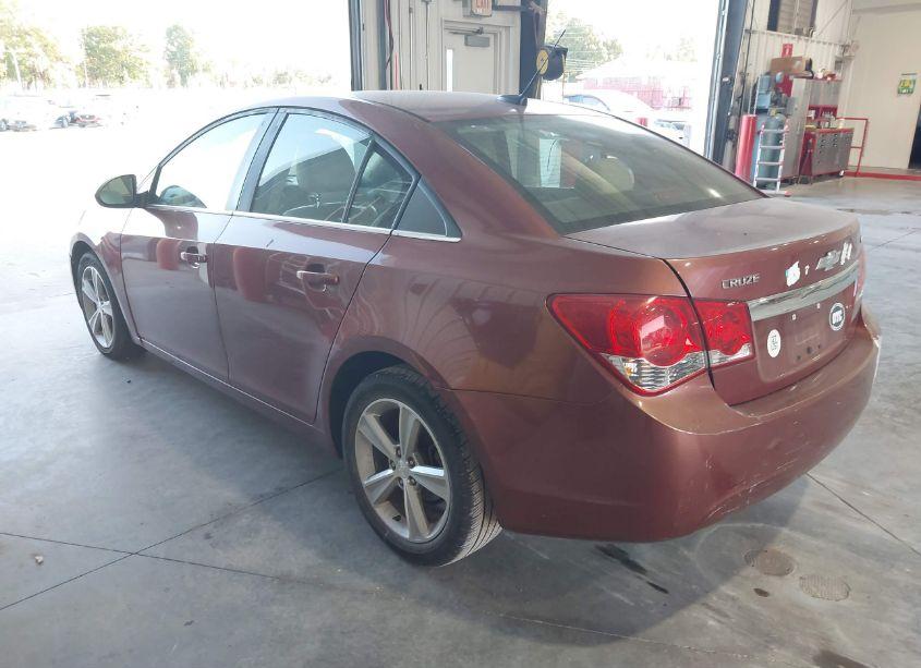 Photo 3 of 2013 Chevrolet Cruze 2LT AUTO (VIN 1G1PE5SB5D7137128)