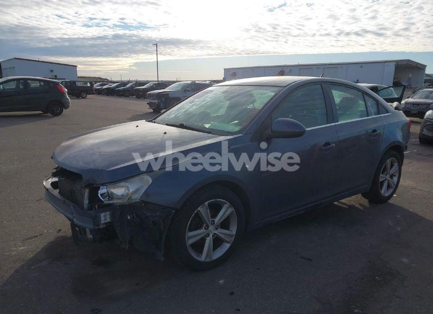 Photo 2 of 2013 Chevrolet Cruze 2LT AUTO (VIN 1G1PE5SB5D7224222)