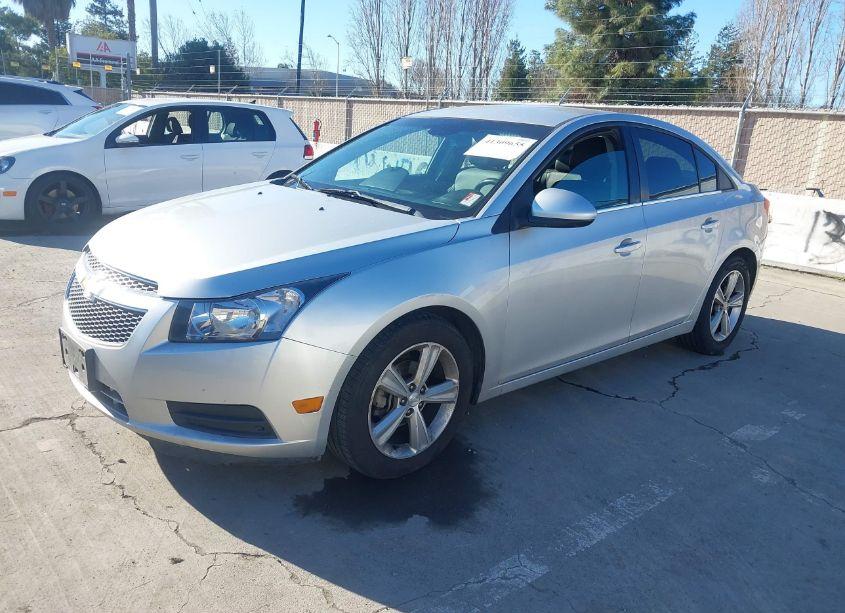 Photo 2 of 2013 Chevrolet Cruze (VIN 1G1PE5SB5D7293847)