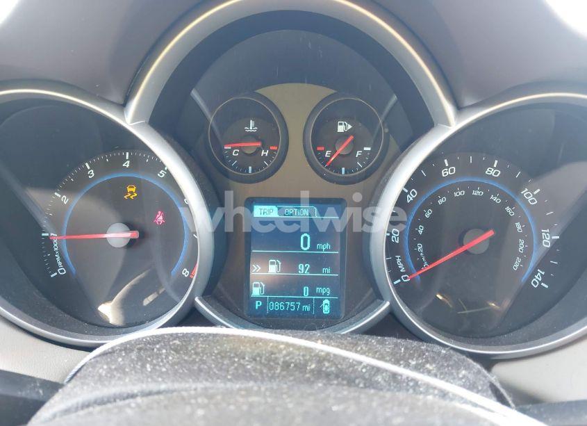 Photo 7 of 2013 Chevrolet Cruze 2LT AUTO (VIN 1G1PE5SB5D7319508)