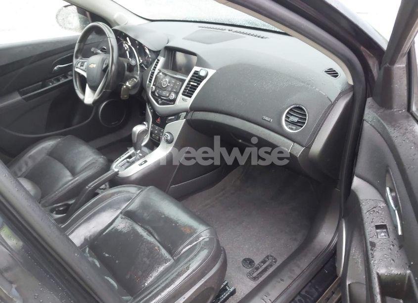 Photo 5 of 2014 Chevrolet Cruze 2LT AUTO (VIN 1G1PE5SB5E7259991)