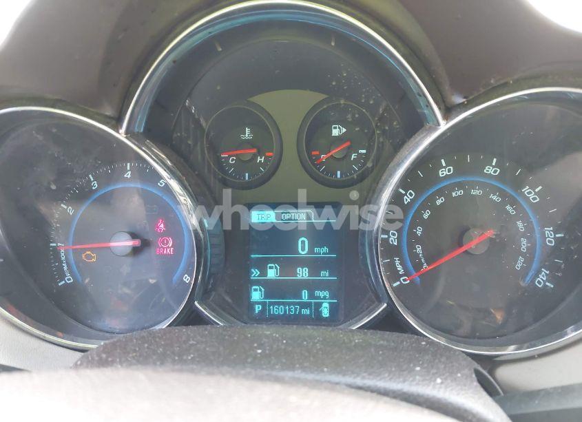 Photo 7 of 2014 Chevrolet Cruze 2LT AUTO (VIN 1G1PE5SB5E7320031)