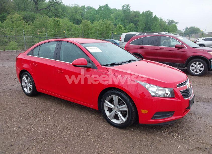 2014 Chevrolet Cruze 2LT AUTO (VIN 1G1PE5SB5E7379810) main photo