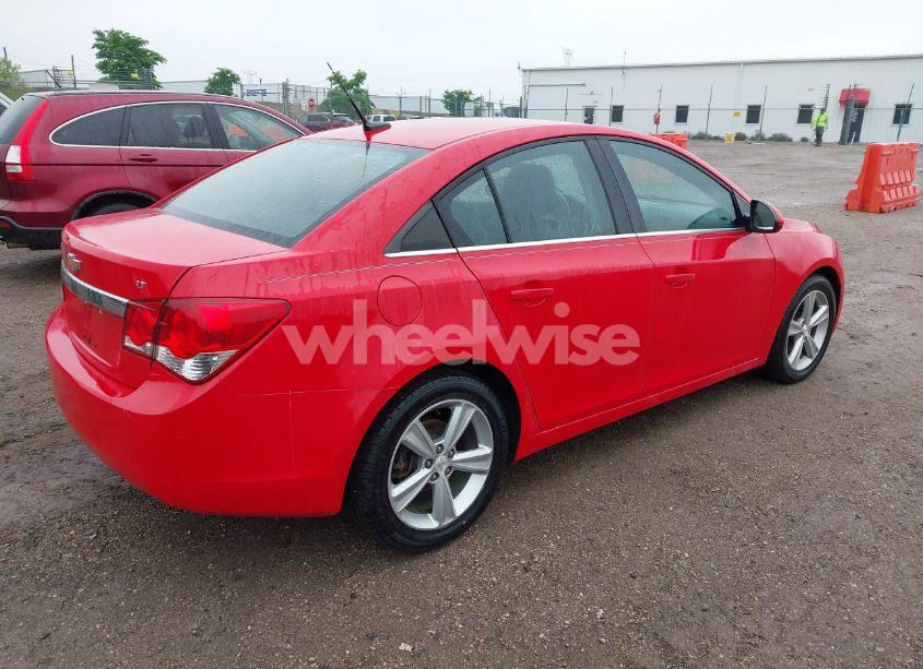 Photo 4 of 2014 Chevrolet Cruze 2LT AUTO (VIN 1G1PE5SB5E7379810)