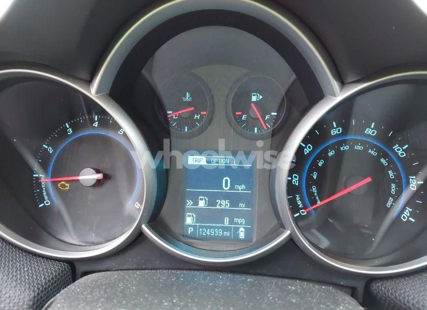 Photo 7 of 2014 Chevrolet Cruze 2LT AUTO (VIN 1G1PE5SB5E7379810)