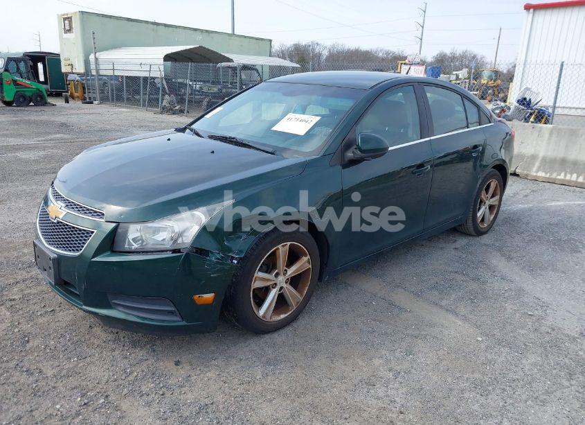 Photo 2 of 2014 Chevrolet Cruze 2LT AUTO (VIN 1G1PE5SB5E7397529)