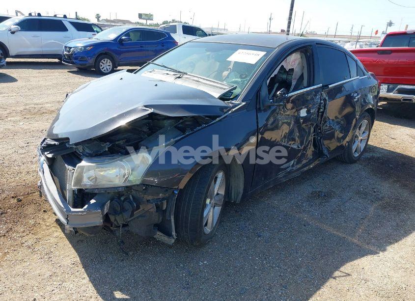 Photo 2 of 2014 Chevrolet Cruze 2LT AUTO (VIN 1G1PE5SB5E7413499)