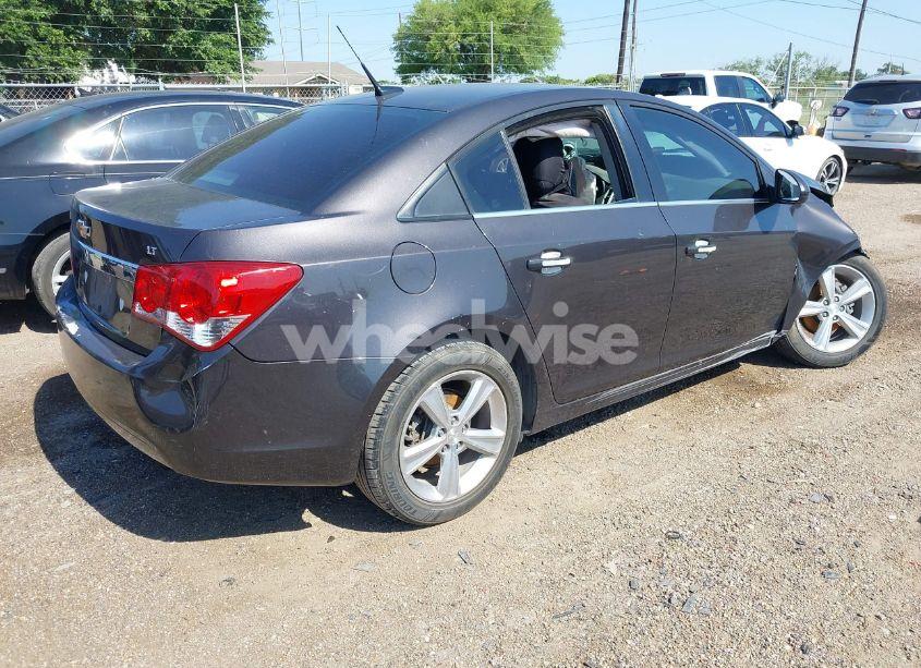 Photo 4 of 2014 Chevrolet Cruze 2LT AUTO (VIN 1G1PE5SB5E7413499)