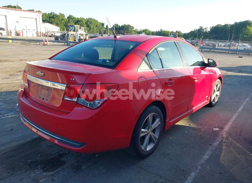 Photo 4 of 2014 Chevrolet Cruze 2LT AUTO (VIN 1G1PE5SB5E7432330)