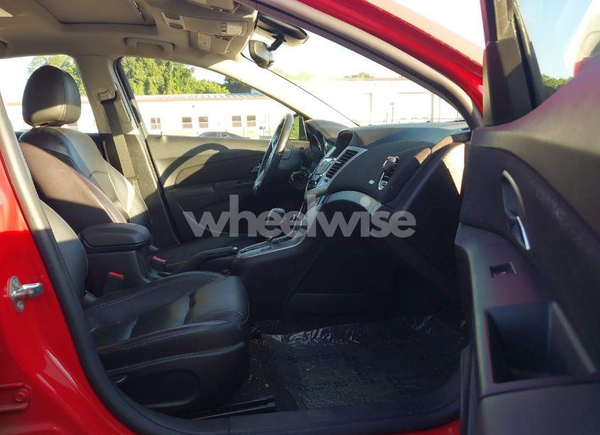 Photo 5 of 2014 Chevrolet Cruze 2LT AUTO (VIN 1G1PE5SB5E7432330)